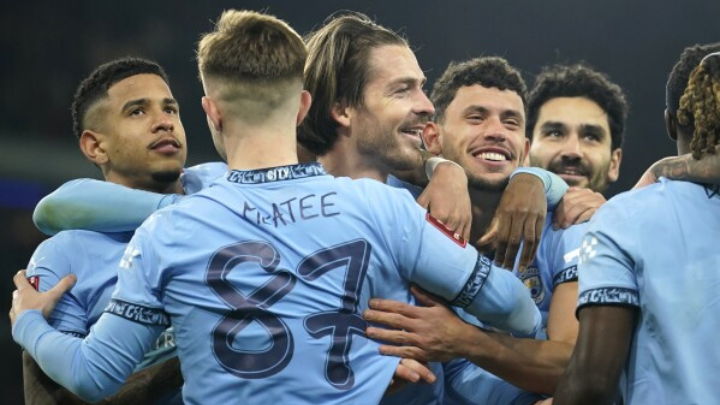 Man City Vs Salford: City Bantai Anak Asuhan Gigs Tanpa Ampun